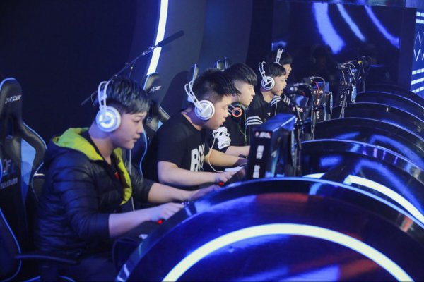 攻上的快速 攻上的快速